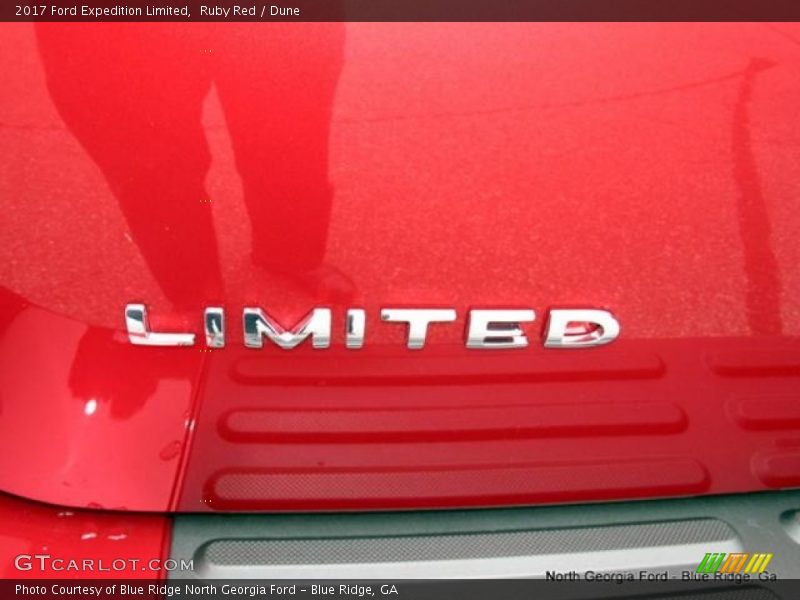 Ruby Red / Dune 2017 Ford Expedition Limited