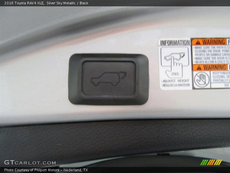 Silver Sky Metallic / Black 2016 Toyota RAV4 XLE