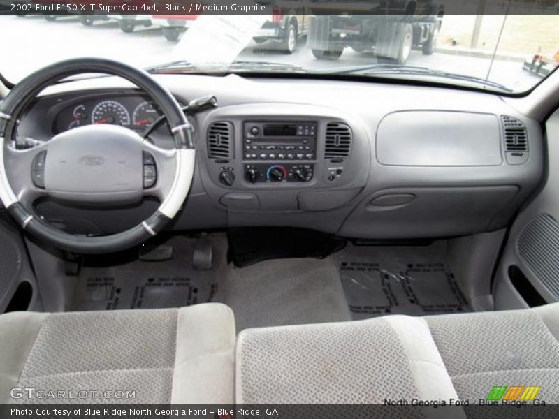 Black / Medium Graphite 2002 Ford F150 XLT SuperCab 4x4
