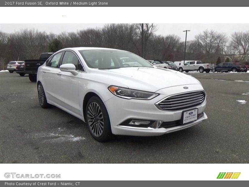 Oxford White / Medium Light Stone 2017 Ford Fusion SE
