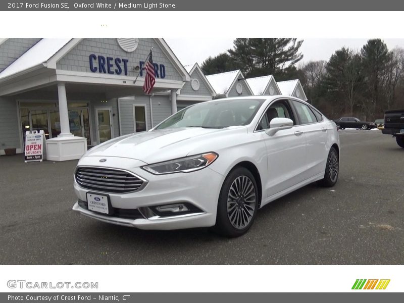 Oxford White / Medium Light Stone 2017 Ford Fusion SE
