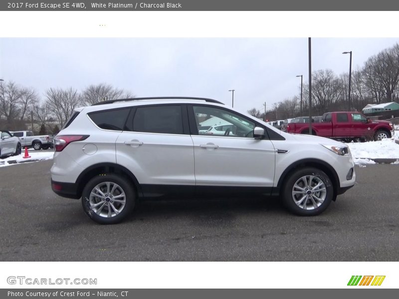 White Platinum / Charcoal Black 2017 Ford Escape SE 4WD