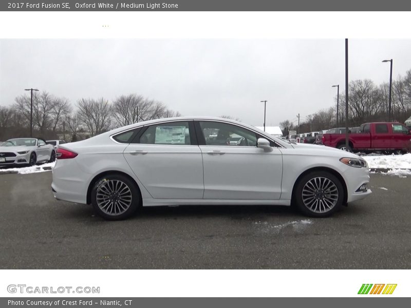 Oxford White / Medium Light Stone 2017 Ford Fusion SE