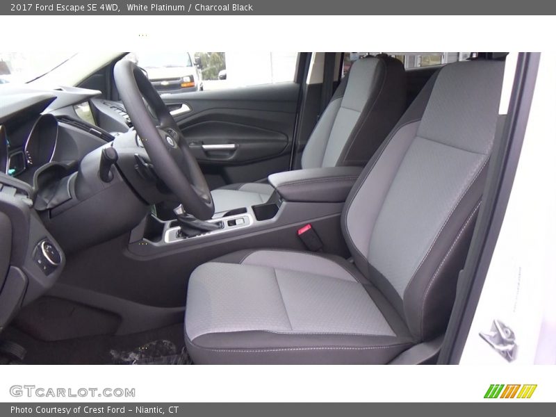 White Platinum / Charcoal Black 2017 Ford Escape SE 4WD