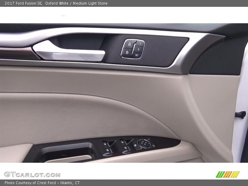 Oxford White / Medium Light Stone 2017 Ford Fusion SE