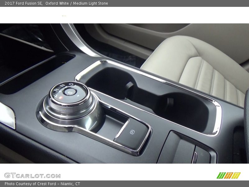 Oxford White / Medium Light Stone 2017 Ford Fusion SE