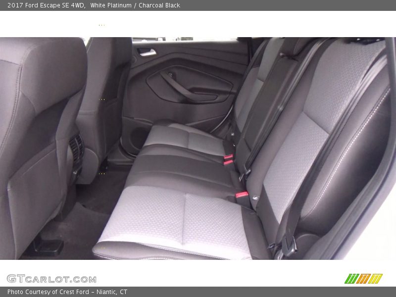 White Platinum / Charcoal Black 2017 Ford Escape SE 4WD