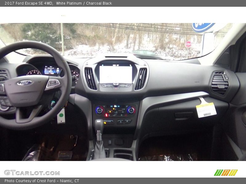 White Platinum / Charcoal Black 2017 Ford Escape SE 4WD