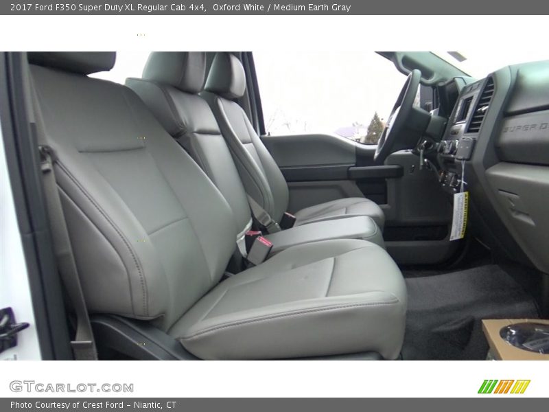 Oxford White / Medium Earth Gray 2017 Ford F350 Super Duty XL Regular Cab 4x4