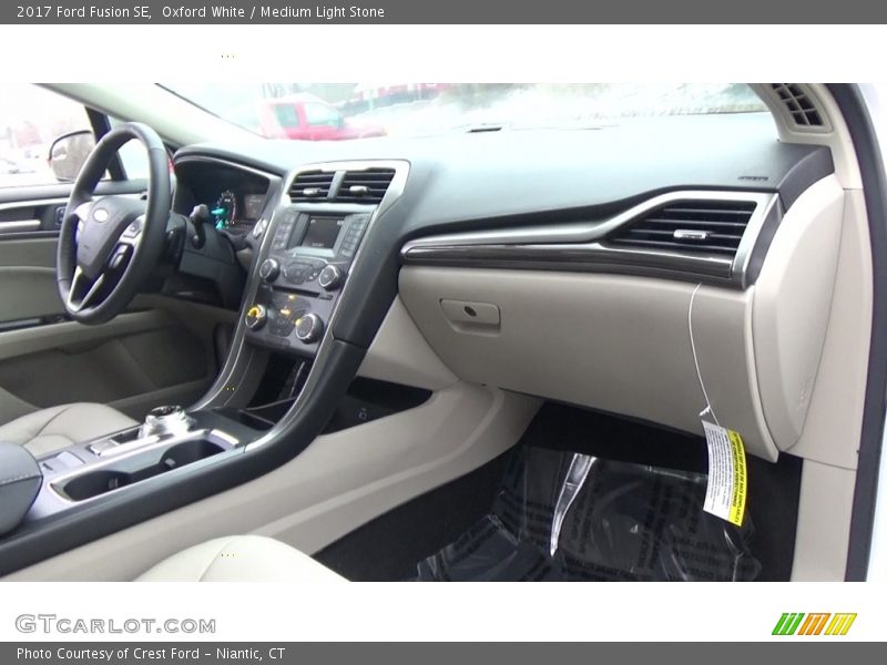 Oxford White / Medium Light Stone 2017 Ford Fusion SE