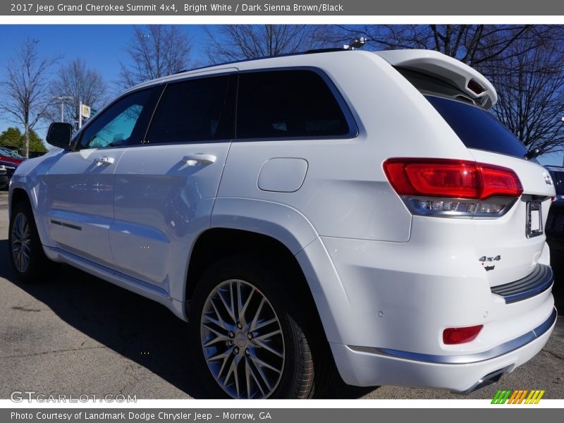 Bright White / Dark Sienna Brown/Black 2017 Jeep Grand Cherokee Summit 4x4