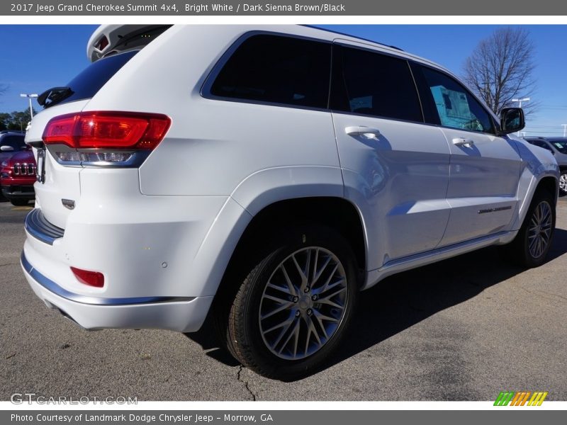 Bright White / Dark Sienna Brown/Black 2017 Jeep Grand Cherokee Summit 4x4