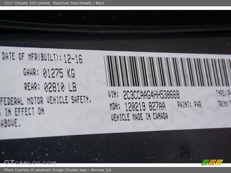 Maximum Steel Metallic / Black 2017 Chrysler 300 Limited