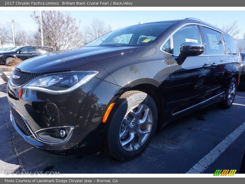 Brilliant Black Crystal Pearl / Black/Alloy 2017 Chrysler Pacifica Limited