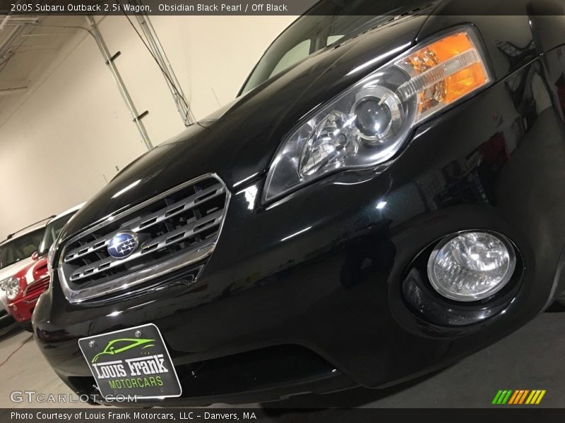 Obsidian Black Pearl / Off Black 2005 Subaru Outback 2.5i Wagon