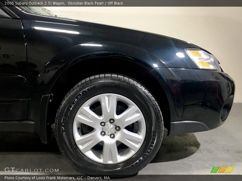 Obsidian Black Pearl / Off Black 2005 Subaru Outback 2.5i Wagon