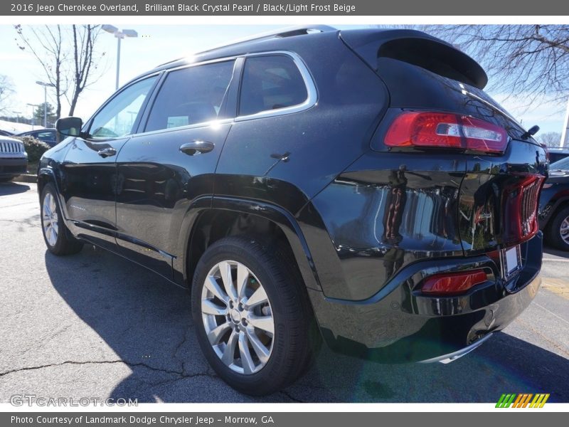 Brilliant Black Crystal Pearl / Black/Light Frost Beige 2016 Jeep Cherokee Overland