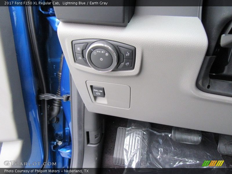 Lightning Blue / Earth Gray 2017 Ford F150 XL Regular Cab