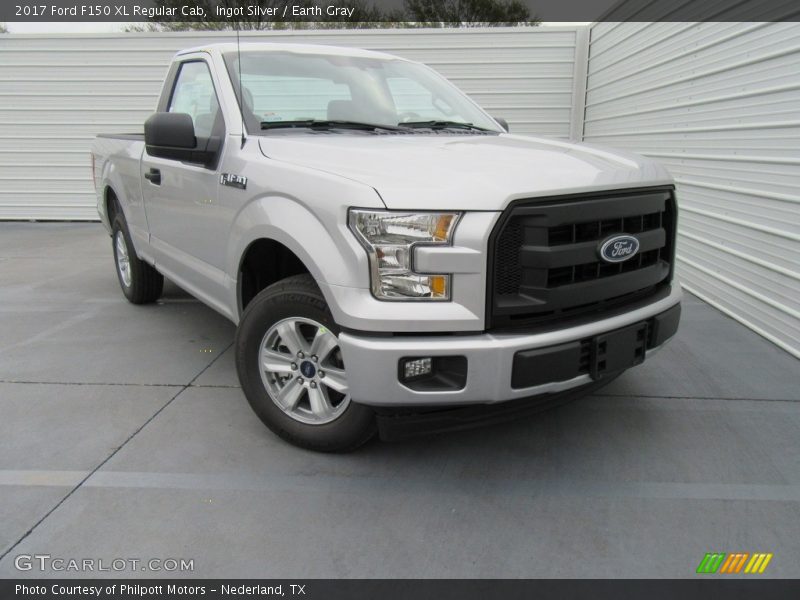Front 3/4 View of 2017 F150 XL Regular Cab