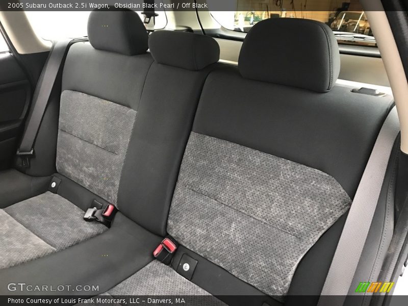 Obsidian Black Pearl / Off Black 2005 Subaru Outback 2.5i Wagon