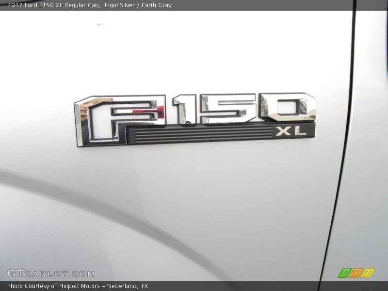 Ingot Silver / Earth Gray 2017 Ford F150 XL Regular Cab