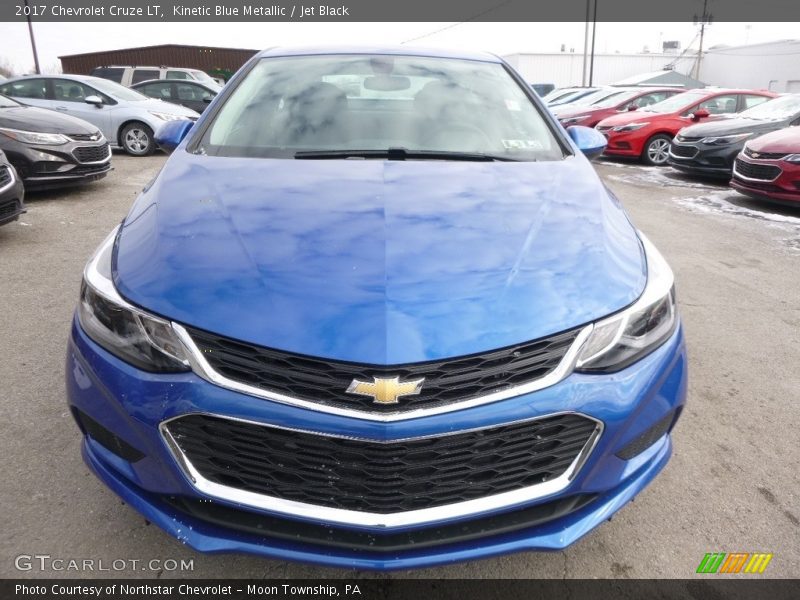 Kinetic Blue Metallic / Jet Black 2017 Chevrolet Cruze LT