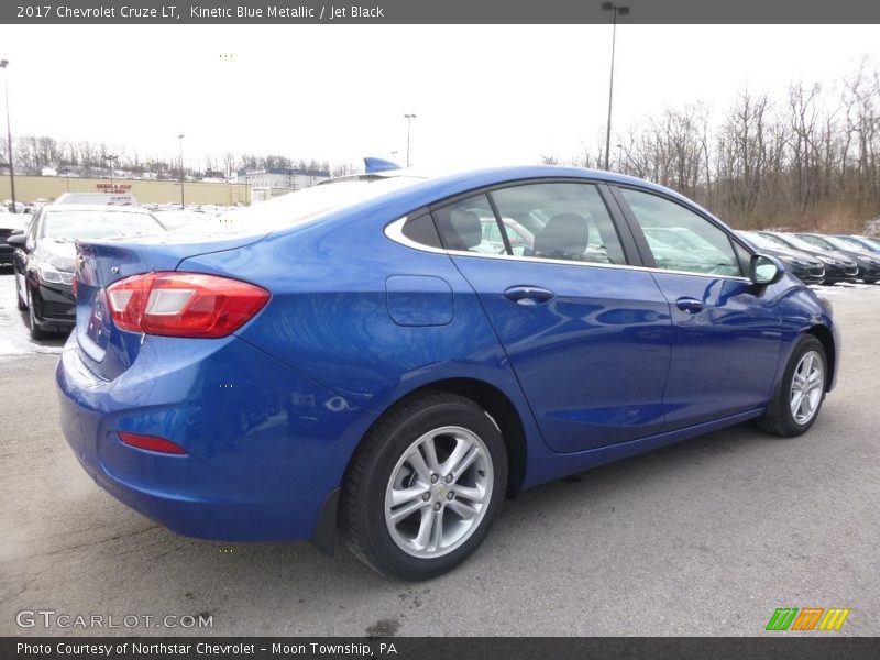 Kinetic Blue Metallic / Jet Black 2017 Chevrolet Cruze LT