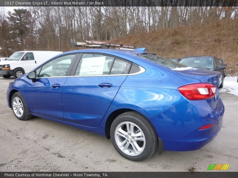 Kinetic Blue Metallic / Jet Black 2017 Chevrolet Cruze LT