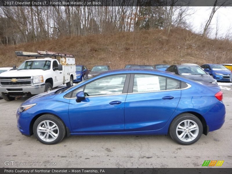 Kinetic Blue Metallic / Jet Black 2017 Chevrolet Cruze LT