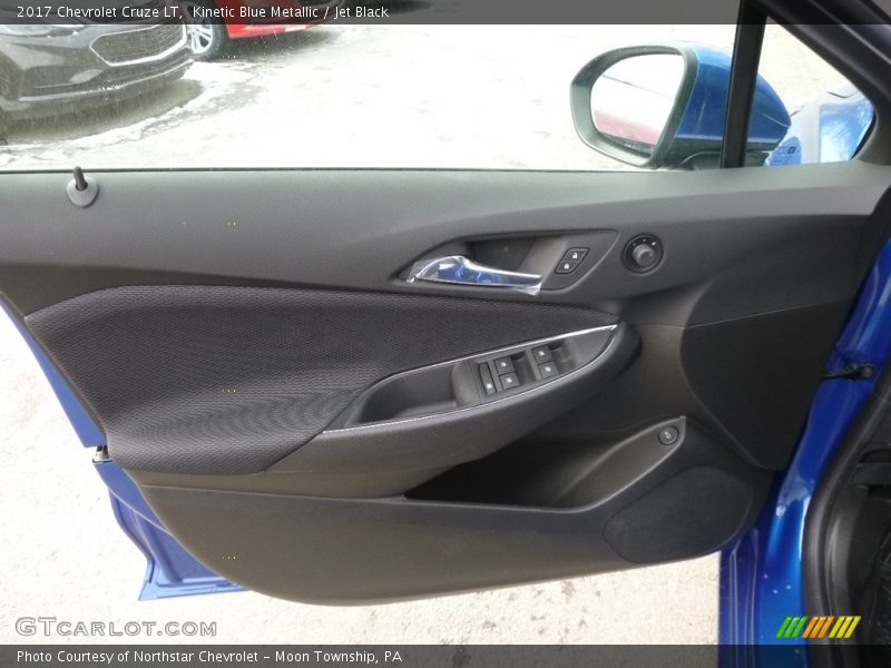 Kinetic Blue Metallic / Jet Black 2017 Chevrolet Cruze LT