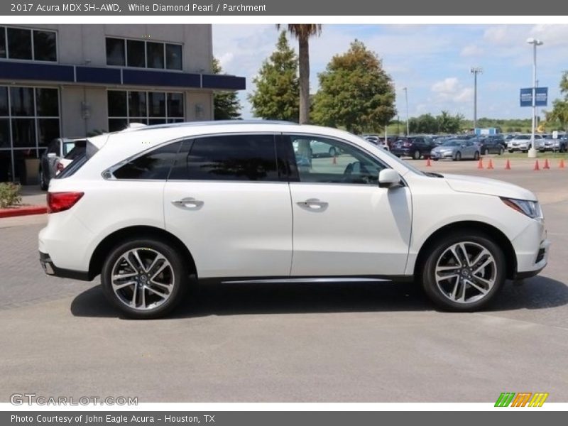 White Diamond Pearl / Parchment 2017 Acura MDX SH-AWD