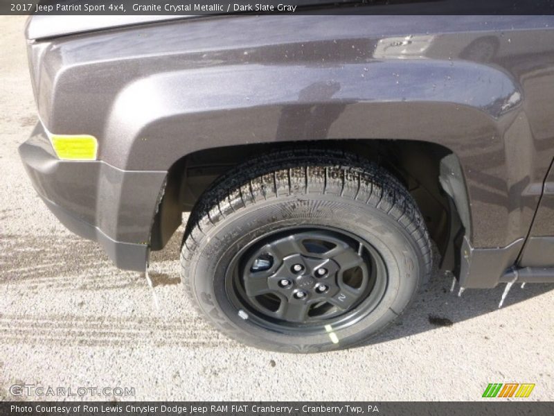 Granite Crystal Metallic / Dark Slate Gray 2017 Jeep Patriot Sport 4x4