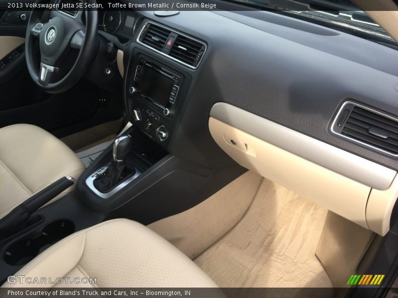 Toffee Brown Metallic / Cornsilk Beige 2013 Volkswagen Jetta SE Sedan