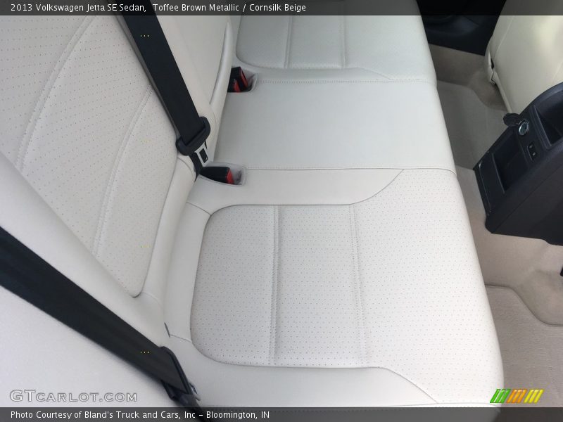 Toffee Brown Metallic / Cornsilk Beige 2013 Volkswagen Jetta SE Sedan