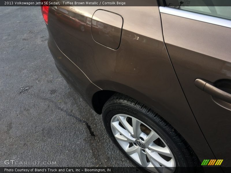 Toffee Brown Metallic / Cornsilk Beige 2013 Volkswagen Jetta SE Sedan
