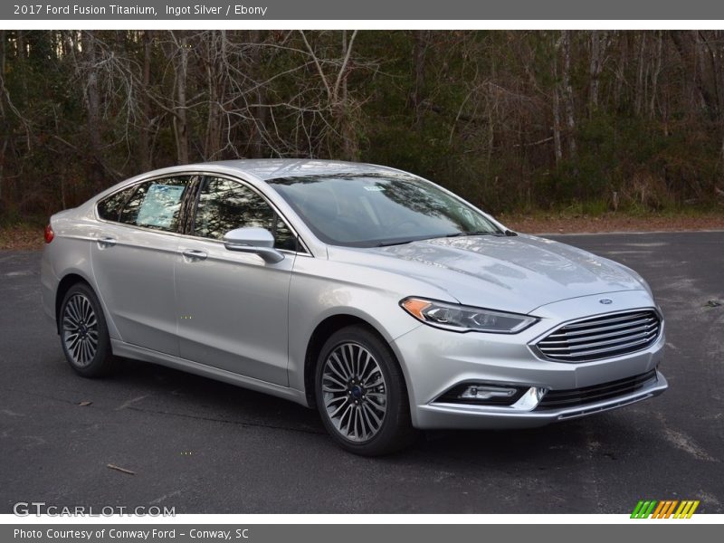 Front 3/4 View of 2017 Fusion Titanium