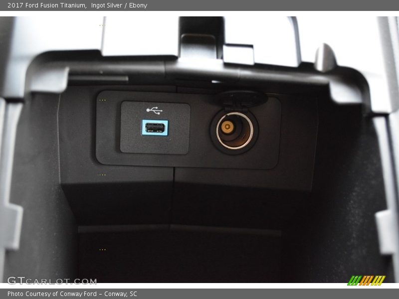 Ingot Silver / Ebony 2017 Ford Fusion Titanium