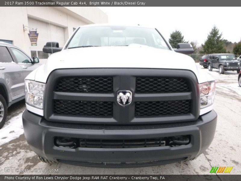 Bright White / Black/Diesel Gray 2017 Ram 3500 Tradesman Regular Cab 4x4