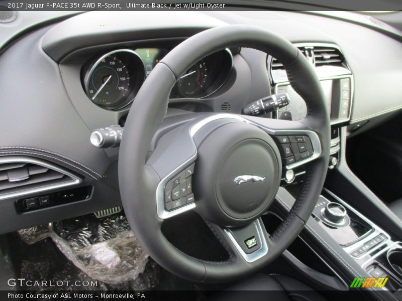  2017 F-PACE 35t AWD R-Sport Steering Wheel