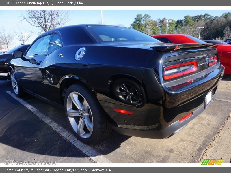 Pitch Black / Black 2017 Dodge Challenger R/T