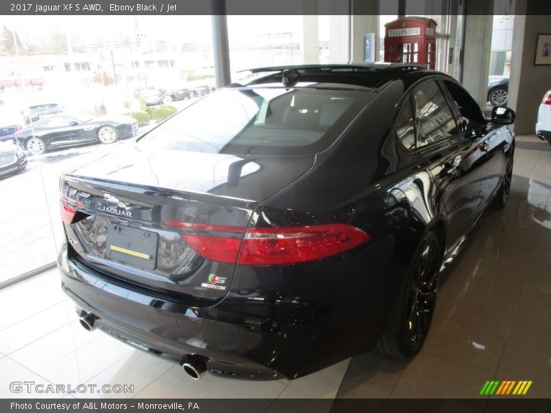 Ebony Black / Jet 2017 Jaguar XF S AWD