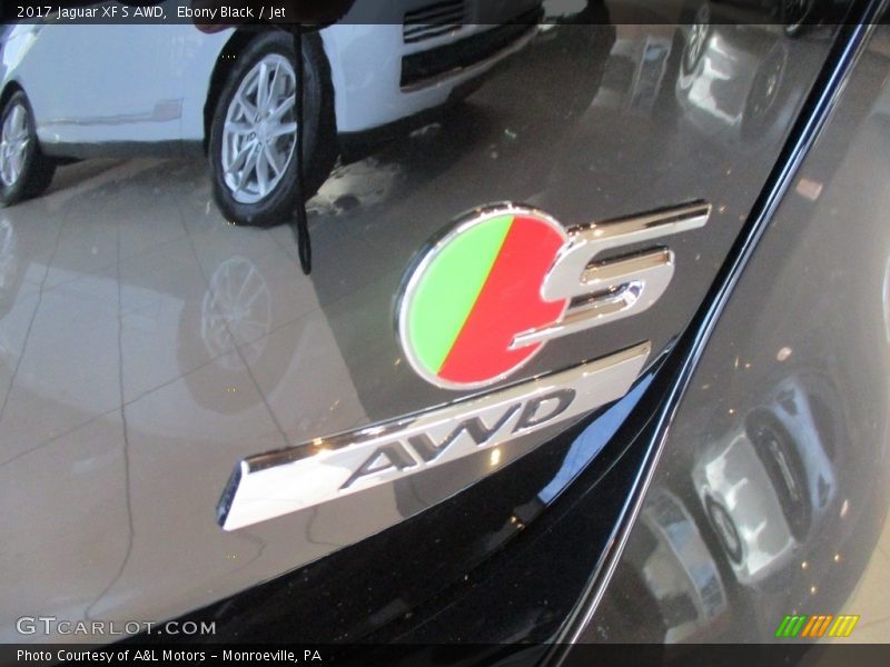  2017 XF S AWD Logo
