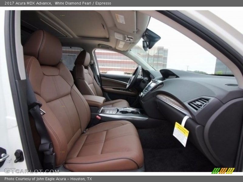 White Diamond Pearl / Espresso 2017 Acura MDX Advance