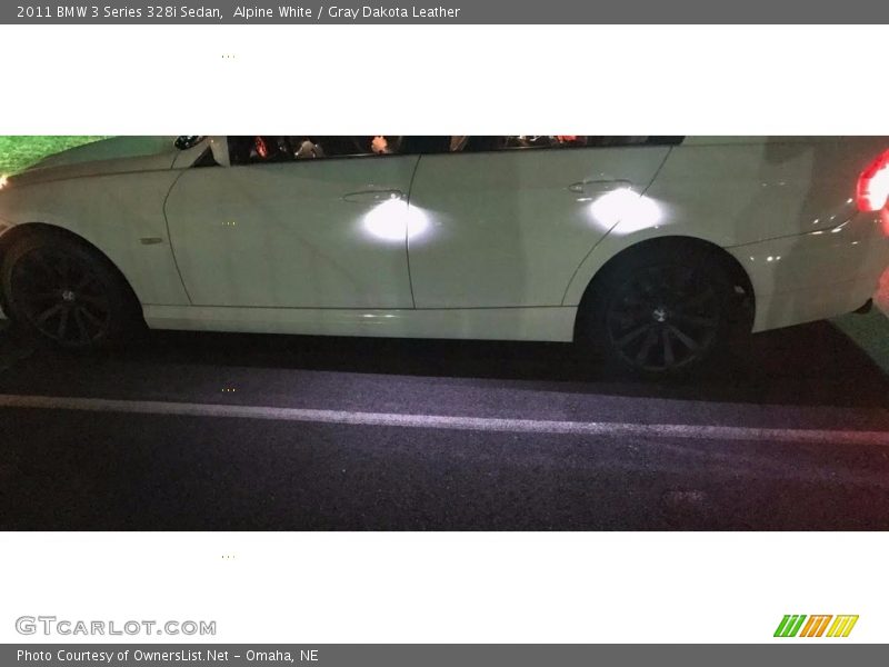 Alpine White / Gray Dakota Leather 2011 BMW 3 Series 328i Sedan