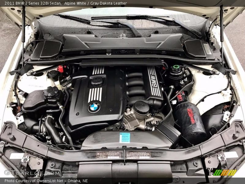 Alpine White / Gray Dakota Leather 2011 BMW 3 Series 328i Sedan
