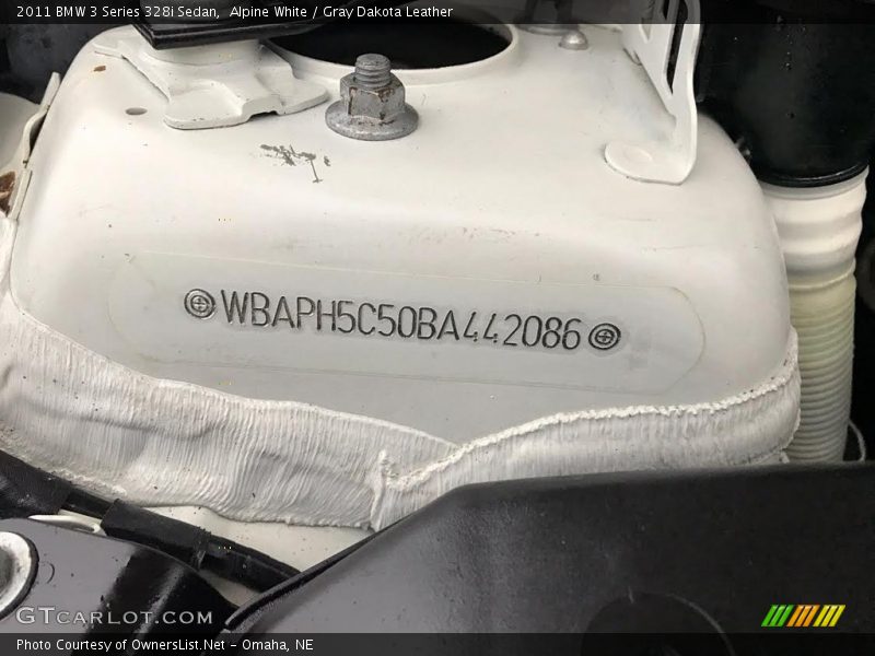 Alpine White / Gray Dakota Leather 2011 BMW 3 Series 328i Sedan