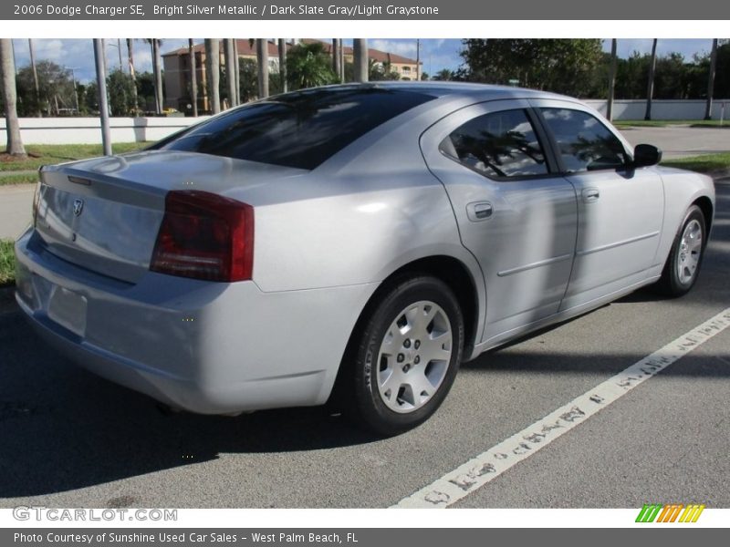 Bright Silver Metallic / Dark Slate Gray/Light Graystone 2006 Dodge Charger SE