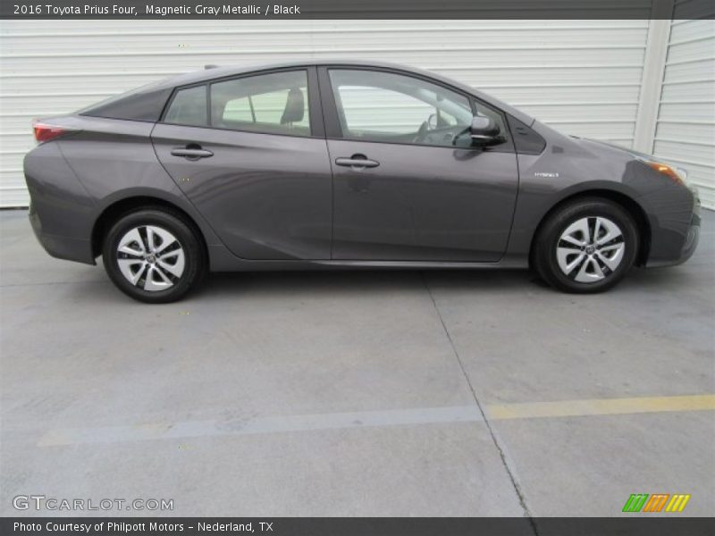 Magnetic Gray Metallic / Black 2016 Toyota Prius Four