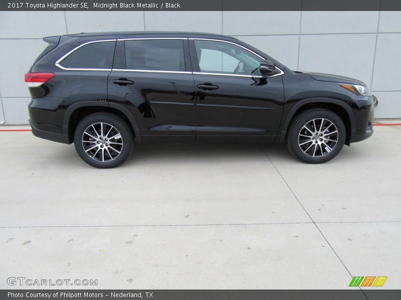  2017 Highlander SE Midnight Black Metallic