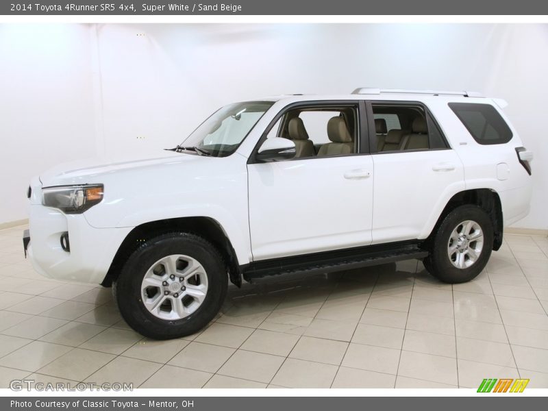 Super White / Sand Beige 2014 Toyota 4Runner SR5 4x4